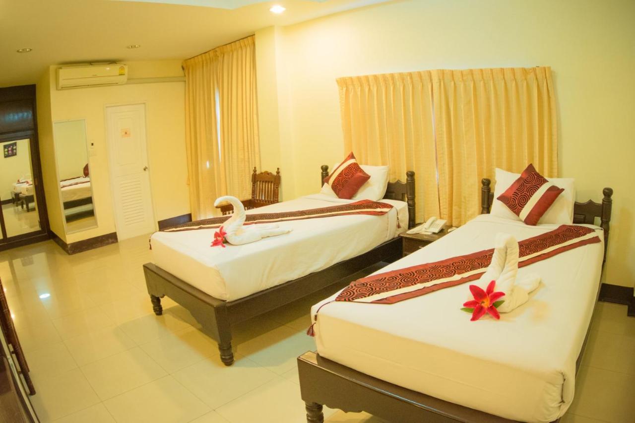 Submukda Phoomplace Hotel Мукдахан Экстерьер фото
