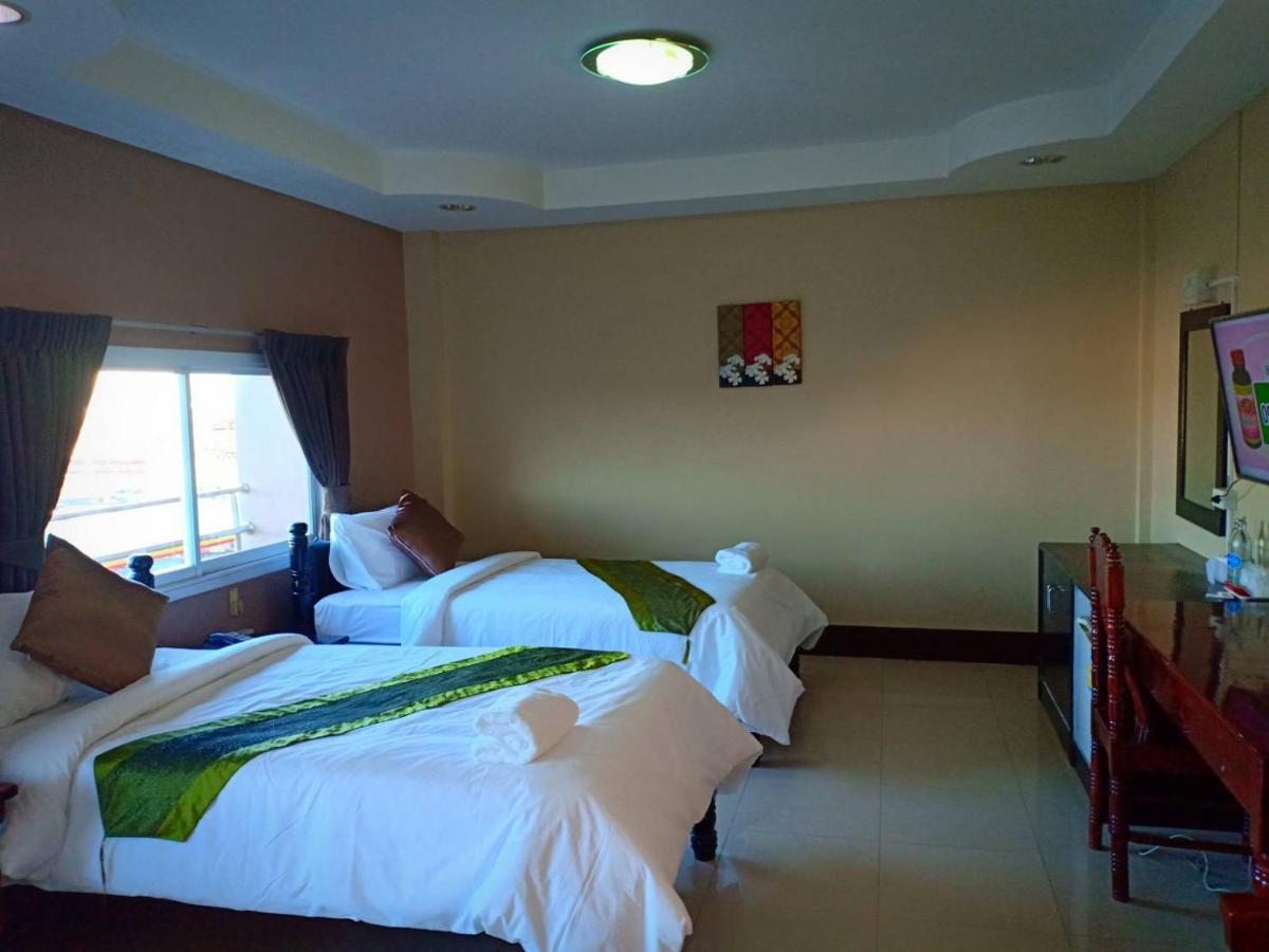Submukda Phoomplace Hotel Мукдахан Экстерьер фото