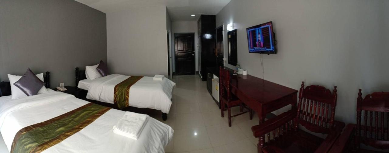 Submukda Phoomplace Hotel Мукдахан Экстерьер фото